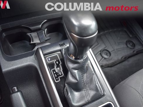 Used 2018 Toyota Tacoma TRD Off-Road image 27