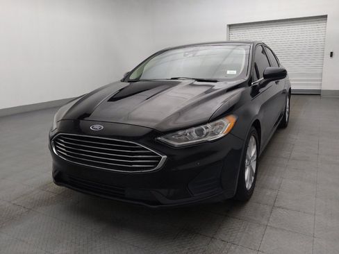 Used 2019 Ford Fusion SE FWD image 15