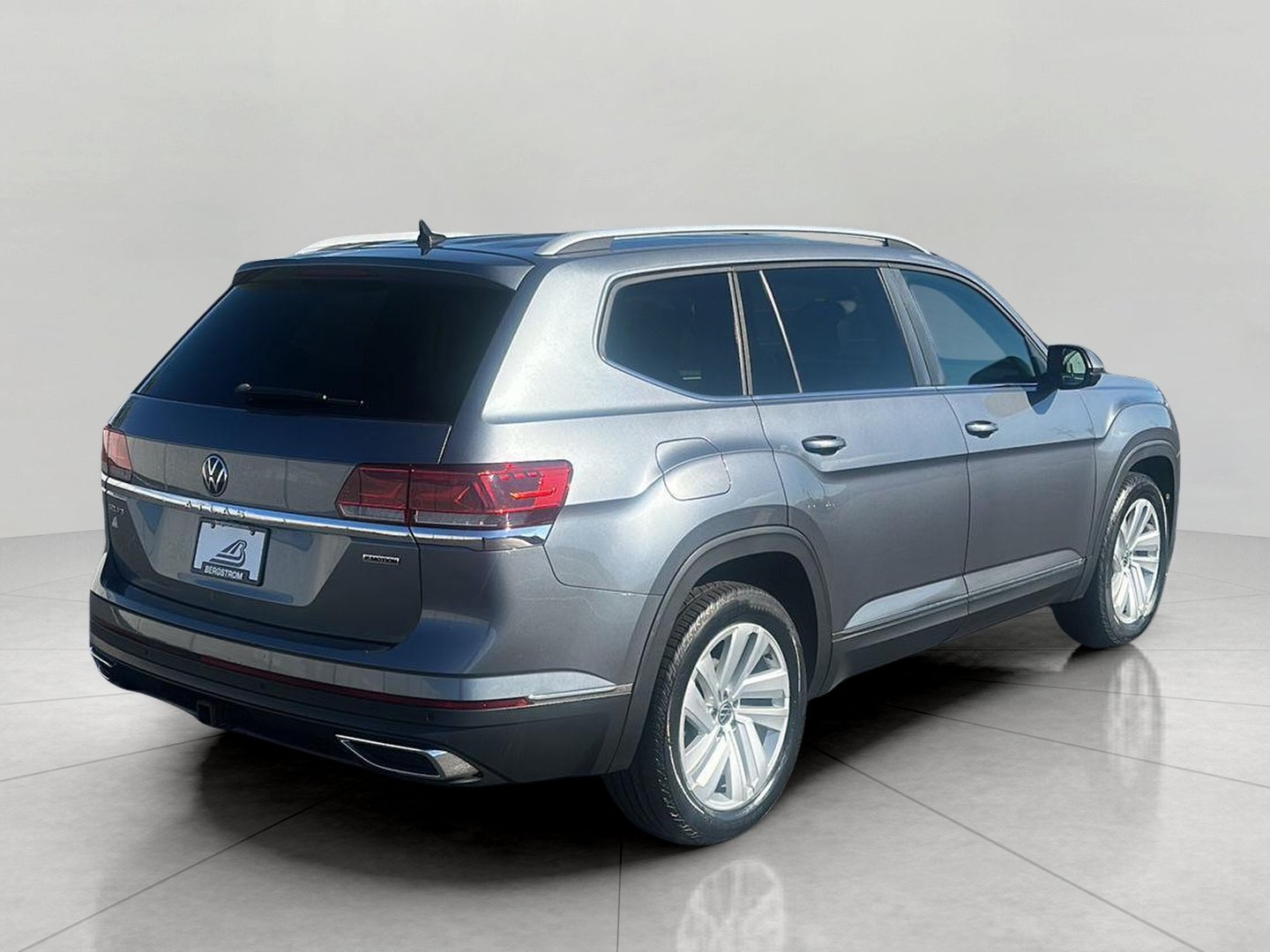 Used 2021 Volkswagen Atlas SEL AWD/4WD image 7