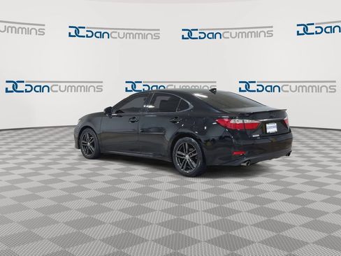 Used 2015 Lexus ES 350 w/ Luxury Package FWD image 6