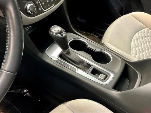 Used 2020 Chevrolet Equinox LT image 30