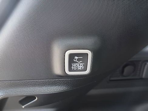 New 2026 Jeep Grand Cherokee Limited AWD/4WD image 12