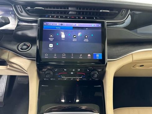 Used 2023 Jeep Grand Cherokee 4WD 4xe w/ Luxury Tech Group II image 21