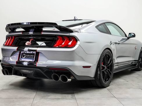 Used 2021 Ford Mustang Shelby GT500 w/ Technology Package RWD image 12