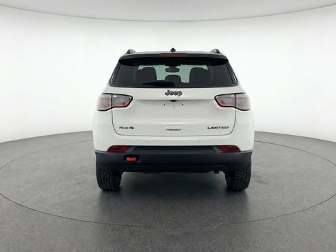 Used 2025 Jeep Compass Trailhawk AWD/4WD image 7