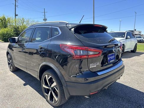 Used 2020 Nissan Rogue Sport SL image 6