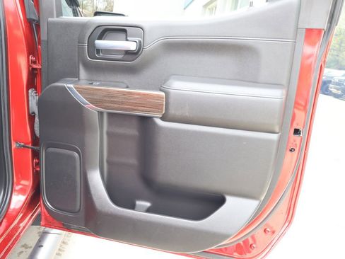 Used 2021 Chevrolet Silverado 1500 LT Trail Boss w/ Convenience Package II image 38