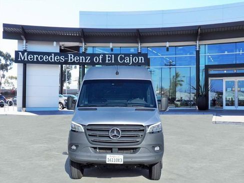 Used 2024 Mercedes-Benz Sprinter 3500 image 2