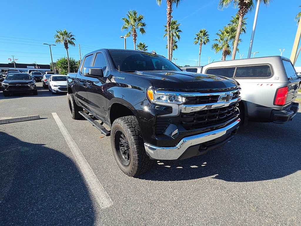 Used 2026 Chevrolet Silverado 1500 LT AWD/4WD image 1