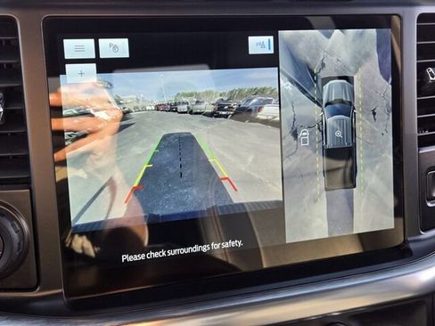 Certified 2021 Ford F150 Lariat w/ Equipment Group 502A High image 27