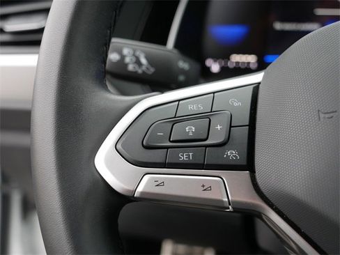 Certified 2024 Volkswagen Jetta Sport image 25