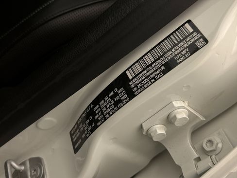 Used 2022 Jeep Renegade Limited w/ Sun, Sound & Wheels Group image 10