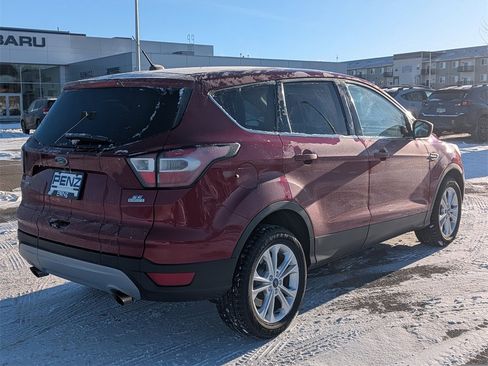 Used 2017 Ford Escape SE image 10