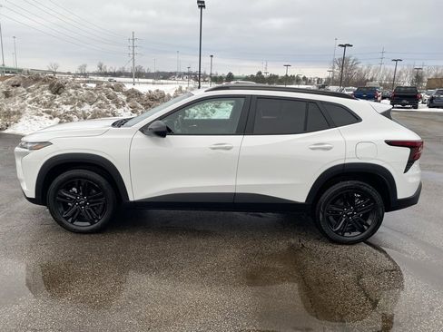 Used 2024 Chevrolet Trax ACTIV w/ Driver Confidence Package image 5