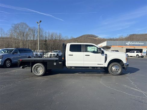 New 2026 Ford F350 XL w/ XL Chrome Package image 4