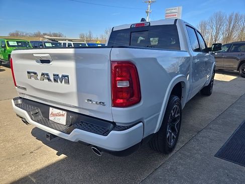 New 2026 RAM 1500 Laramie w/ Laramie Preferred Package AWD/4WD image 11