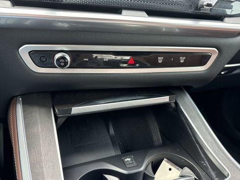 Used 2024 BMW X5 xDrive40i w/ Premium Package image 20