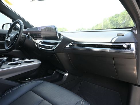 Used 2024 Cadillac Lyriq Luxury RWD image 23