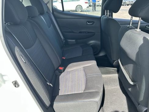 Used 2022 Nissan Leaf SV FWD image 24