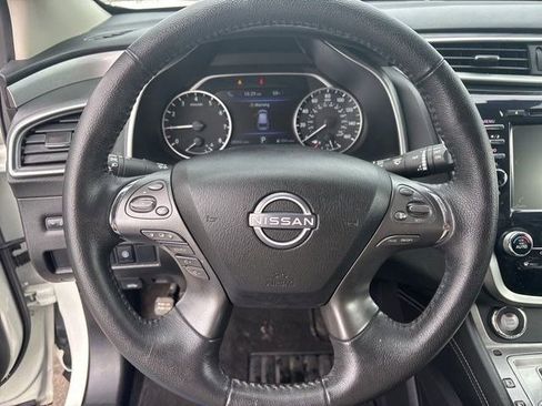 Used 2023 Nissan Murano SV w/ SV Midnight Edition Package image 16