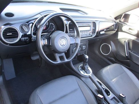 Used 2013 Volkswagen Beetle 2.5 FWD image 14