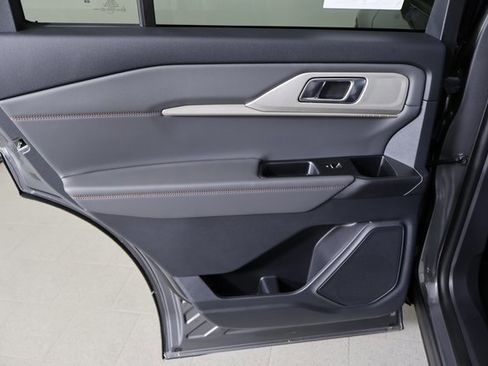 New 2026 Ford Explorer Active w/ Active Comfort Package image 15