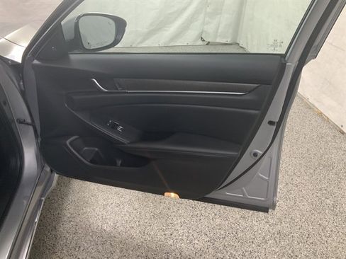 Used 2019 Honda Accord Touring image 20