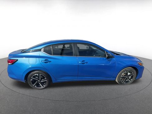 Used 2025 Nissan Sentra SV image 16