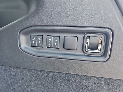 New 2026 Cadillac Vistiq Luxury image 14