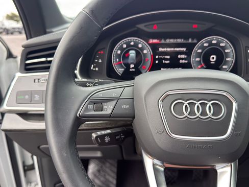 Used 2023 Audi Q7 3.0T Premium w/ Convenience Package AWD/4WD image 20