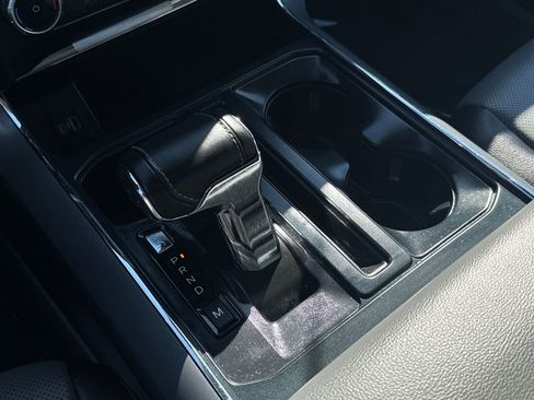 Used 2023 Ford F150 Lariat w/ FX4 Off-Road Package image 28