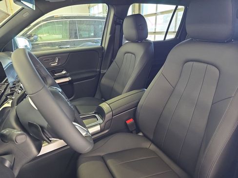 New 2026 Mercedes-Benz GLB 250 image 16