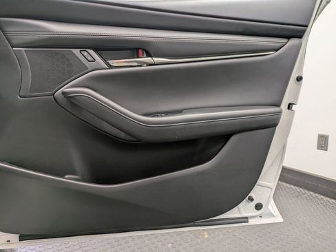 Used 2019 MAZDA MAZDA3 AWD Sedan w/ Select Package image 28