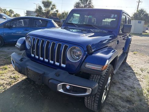Used 2020 Jeep Wrangler Unlimited Sahara w/ Advanced Safety Group AWD/4WD image 3