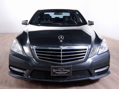 Used 2012 Mercedes-Benz E 350 4MATIC Sedan image 2