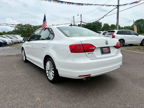 Used 2013 Volkswagen Jetta TDI FWD image 3