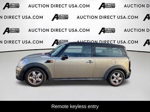 Used 2011 MINI Cooper Clubman Base image 3