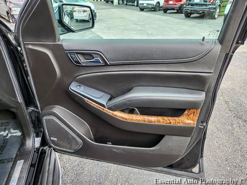 Used 2017 Chevrolet Tahoe Premier AWD/4WD image 34