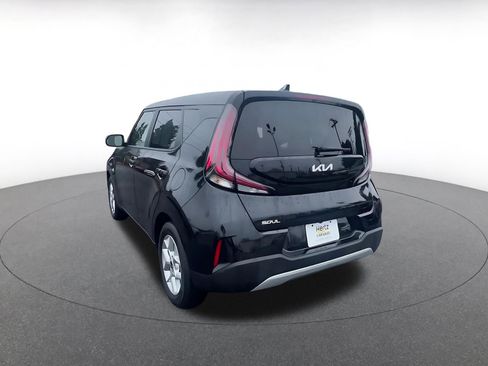 Used 2025 Kia Soul LX w/ LX Technology Package image 11