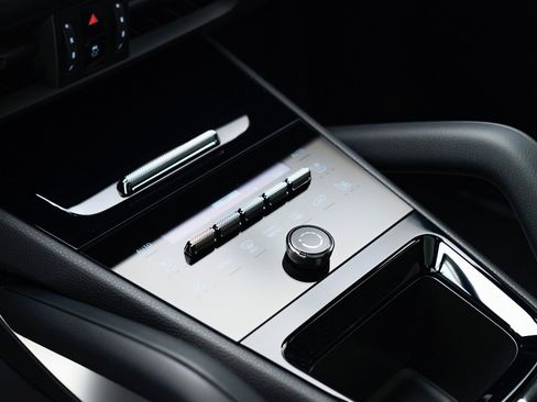 New 2026 Porsche Cayenne Coupe image 29