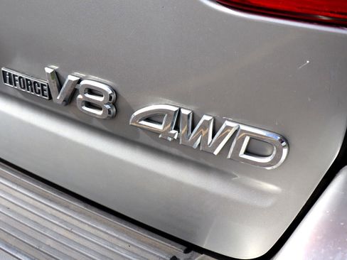 Used 2002 Toyota Sequoia Limited image 7