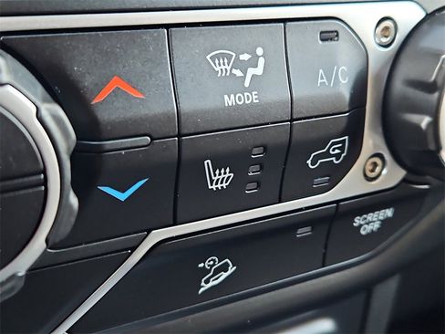 Used 2021 Jeep Wrangler Unlimited Sport image 19