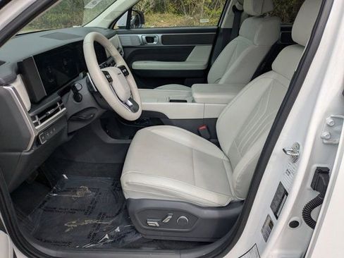 Used 2025 Hyundai Santa Fe SEL image 22