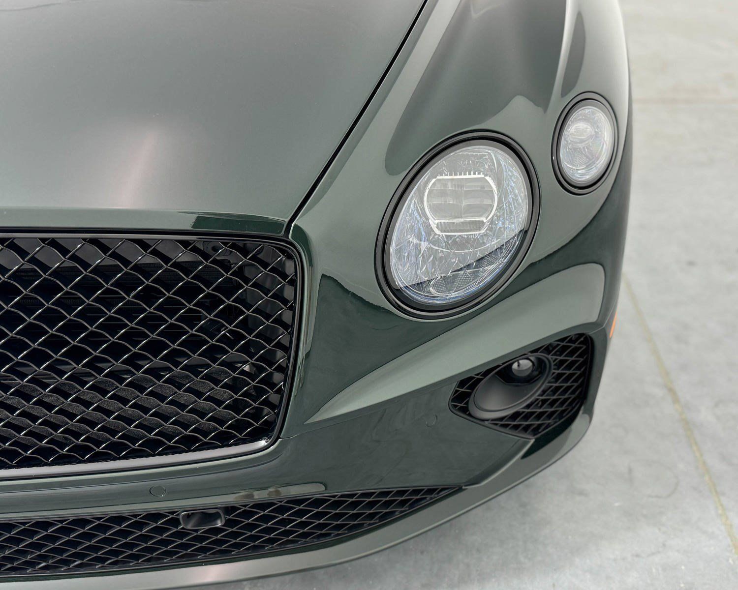 Used 2024 Bentley Continental GT V8 AWD/4WD image 45