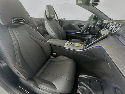 Used 2026 Mercedes-Benz CLE 300 4MATIC Cabriolet image 28