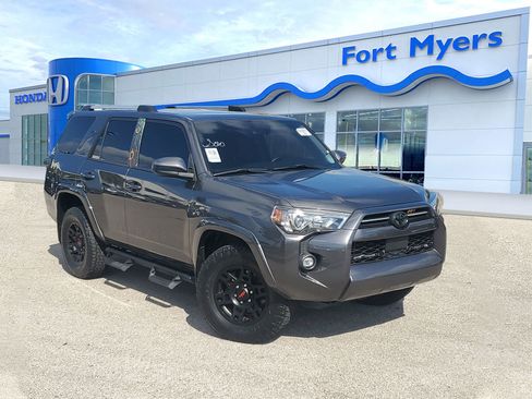 Used 2022 Toyota 4Runner SR5 image 1