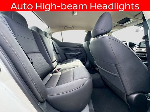 Used 2025 Nissan Altima 2.5 SV FWD image 21
