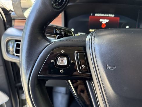 Used 2022 Lincoln Aviator Reserve w/ Equipment Group 201A AWD/4WD image 23