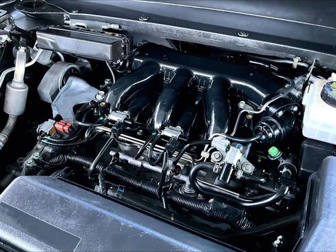 Used 2015 Nissan Pathfinder SV w/ Cargo Package image 28