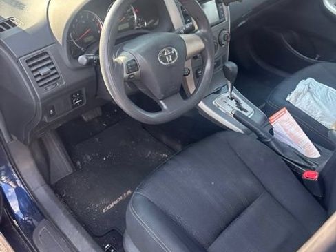 Used 2013 Toyota Corolla S w/ Premium Pkg FWD image 2